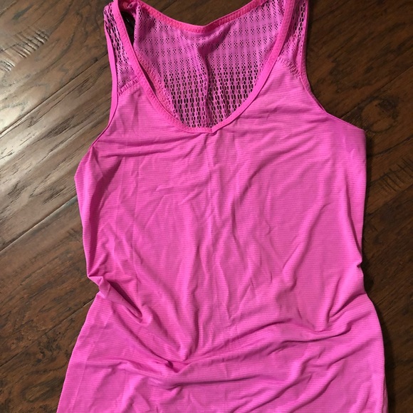 Lululemon tank - Picture 2 of 3